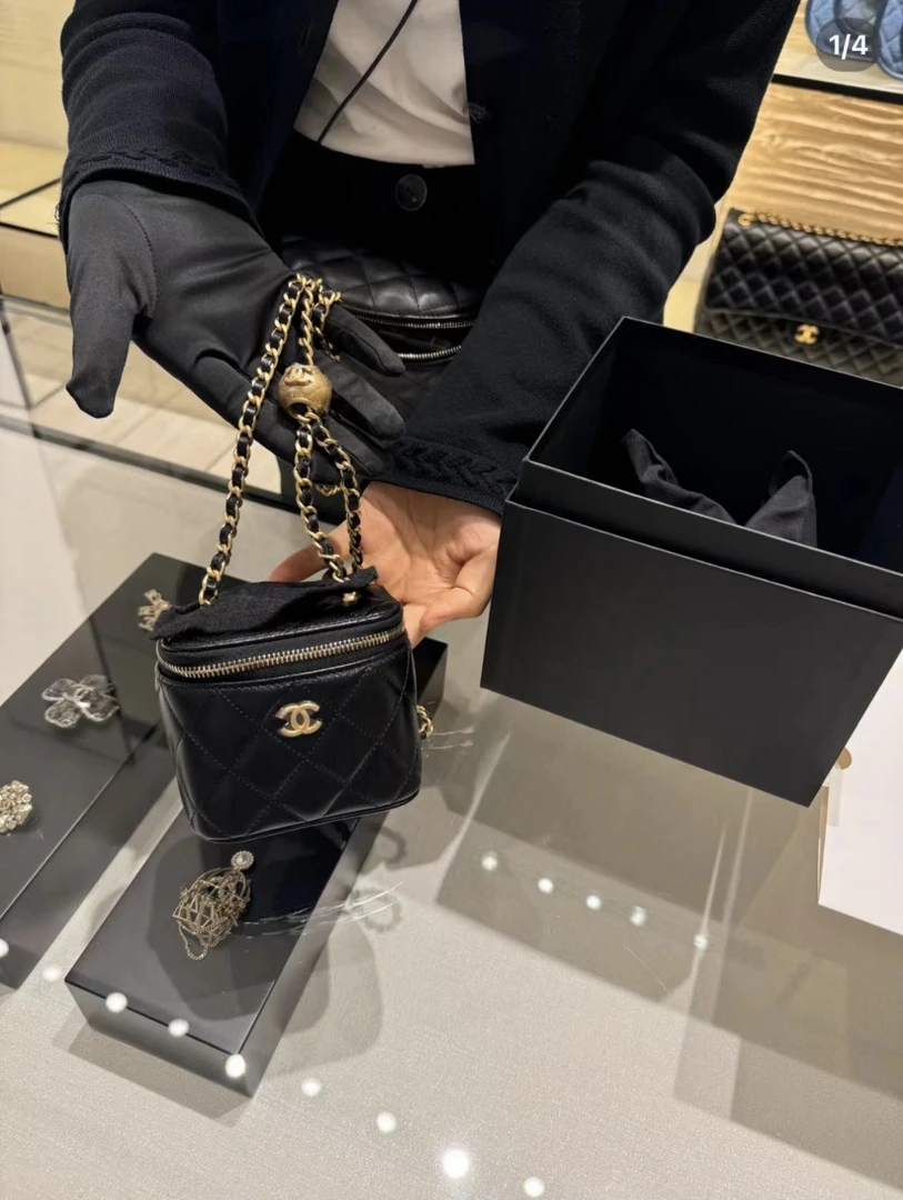 95新 Chanel/香奈儿  金球黑色小盒子包  13369332