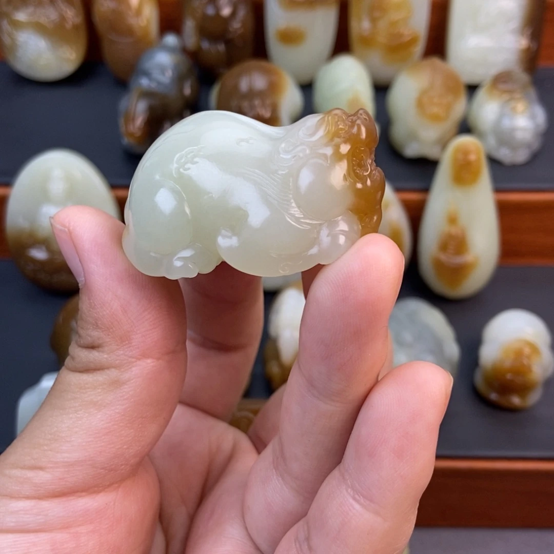 和田玉（糖玉）未镶嵌颈饰用****3