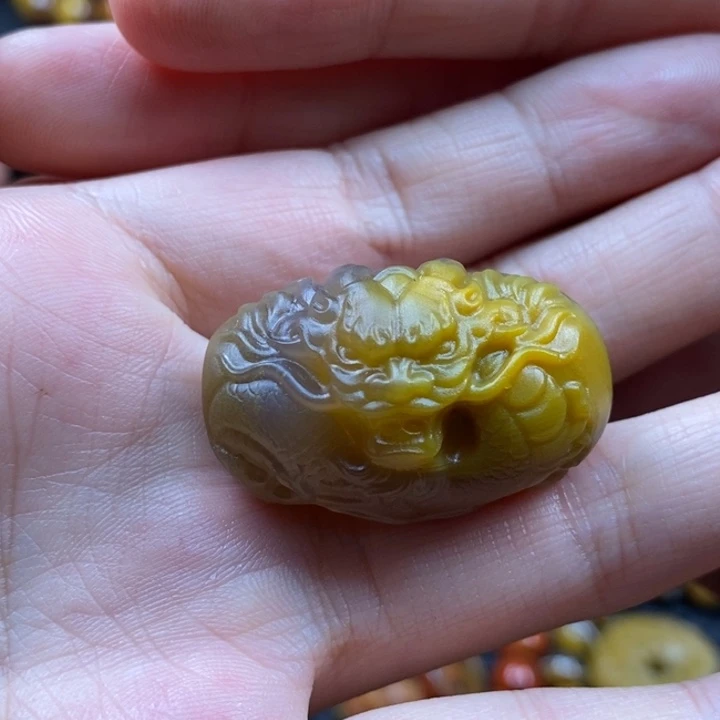 虾****玛瑙/玉髓未镶嵌挂件战国红挂件