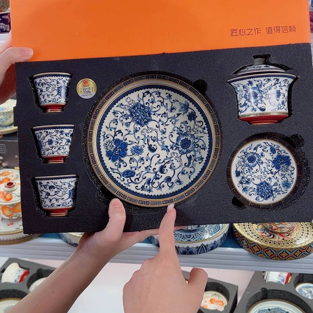 盖碗很漂亮，我很喜欢