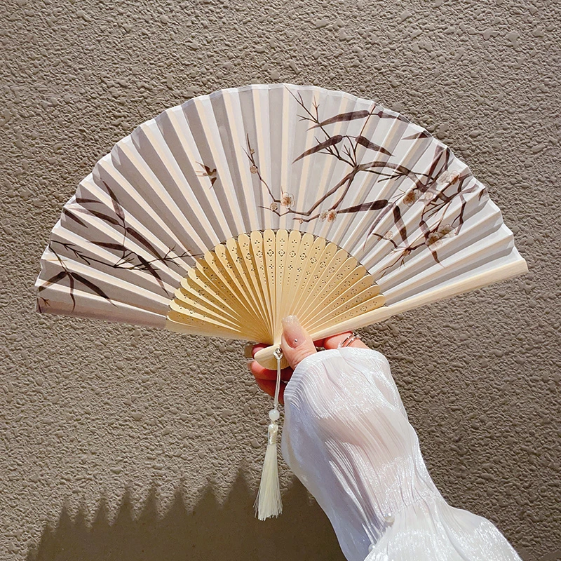 新中式国风扇子便携折叠扇配汉服带流苏竹扇古风绢扇花鸟扇