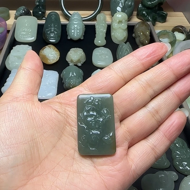 和田玉未镶嵌挂件