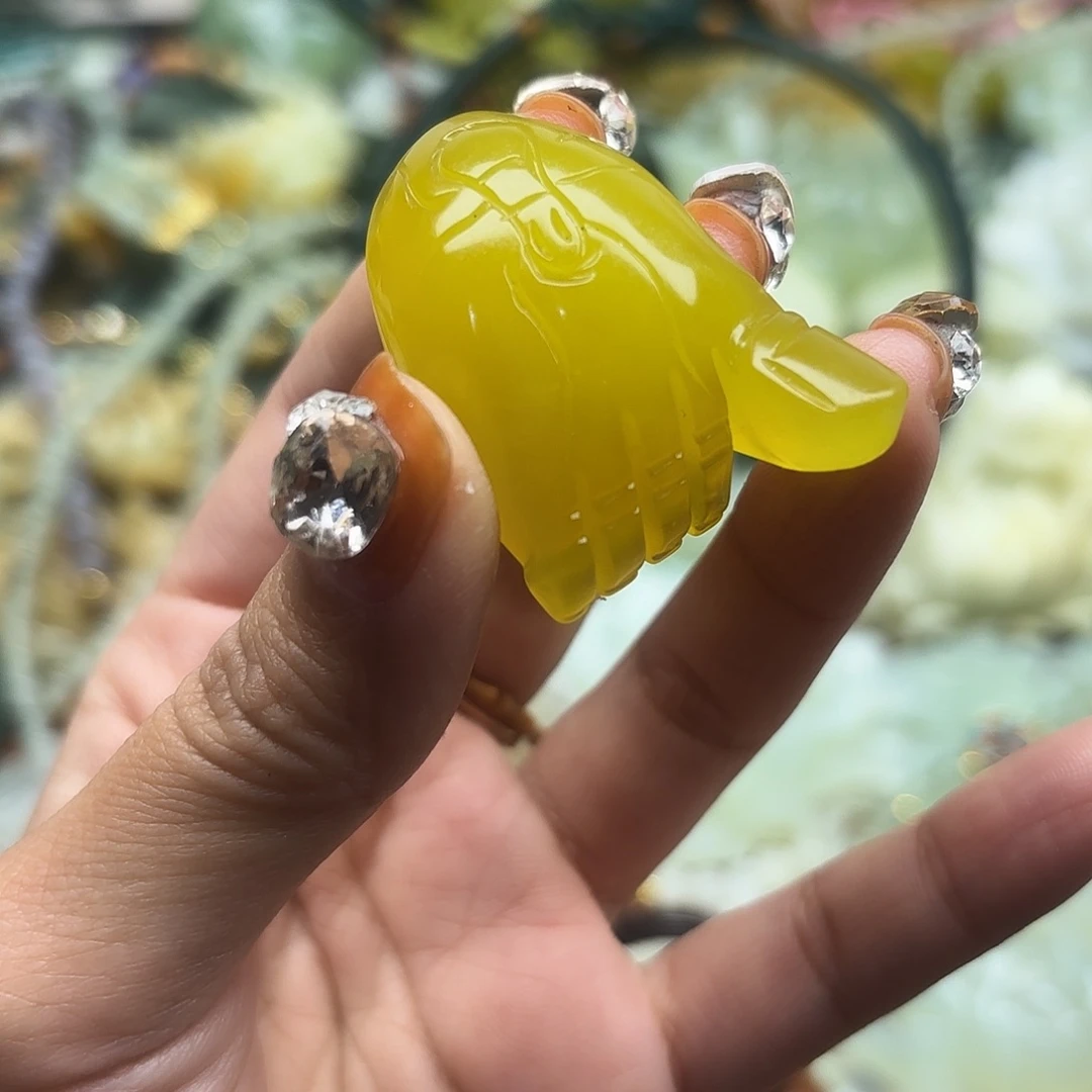 蛇纹石玉未镶嵌吊坠