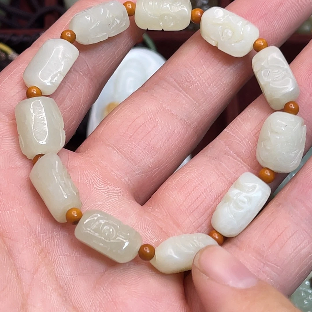 和田玉（糖玉）未镶嵌颈饰