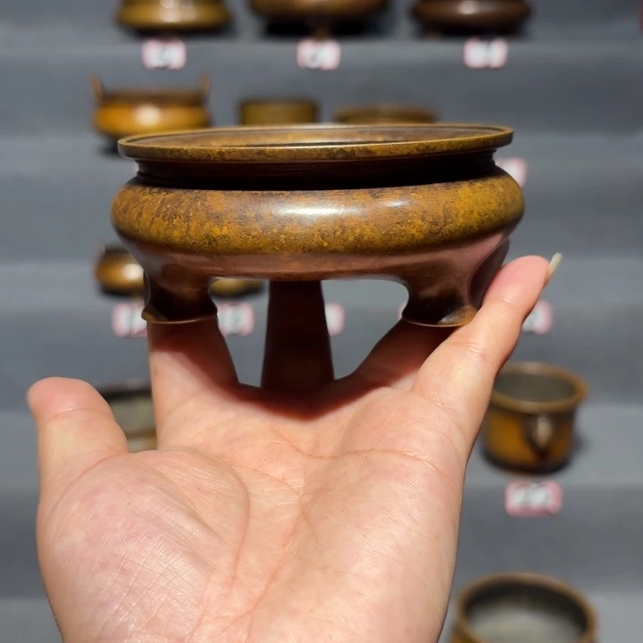 红***枫铜香炉………………………………