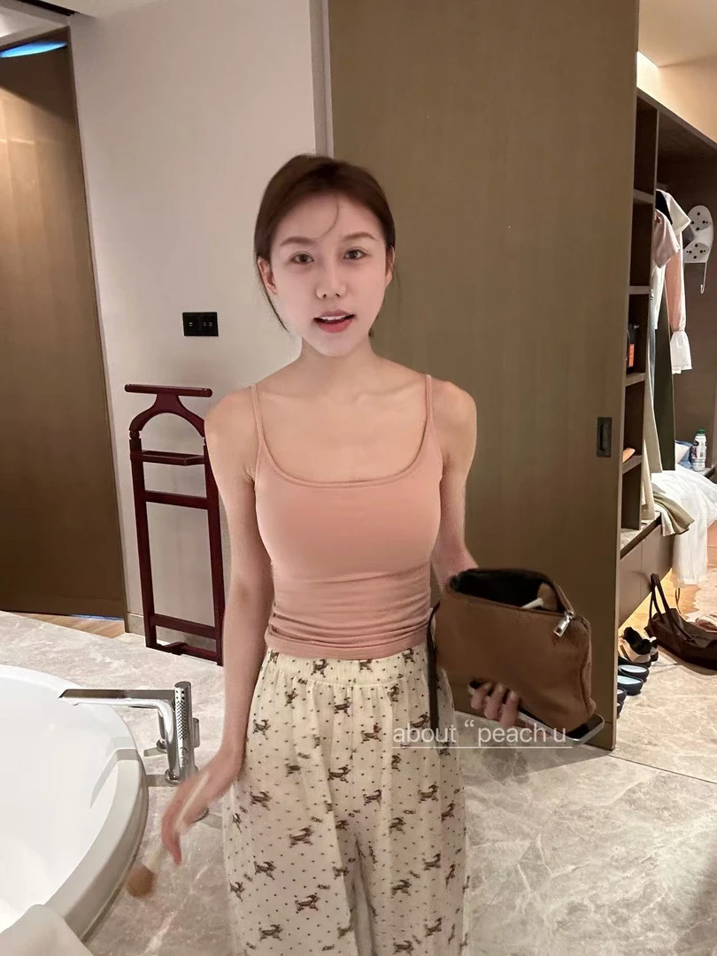 Peach自制 wan能打底！优越外扩显胸bra带胸垫纯欲吊带背心 5910