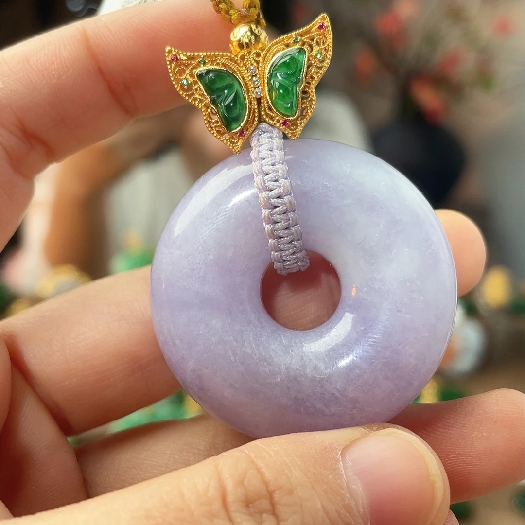 翡翠未镶嵌吊坠(赠链)