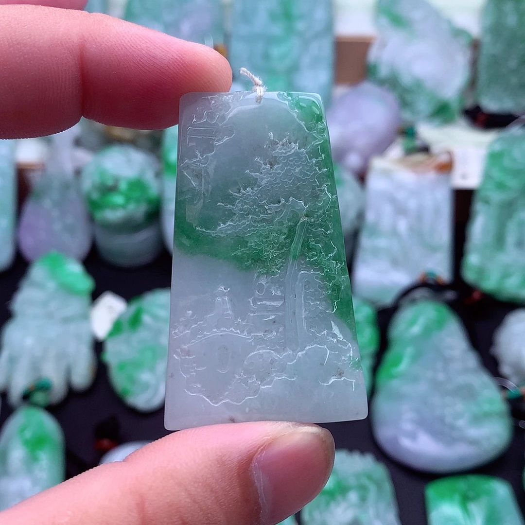 吊坠(不含链)未镶嵌翡翠
