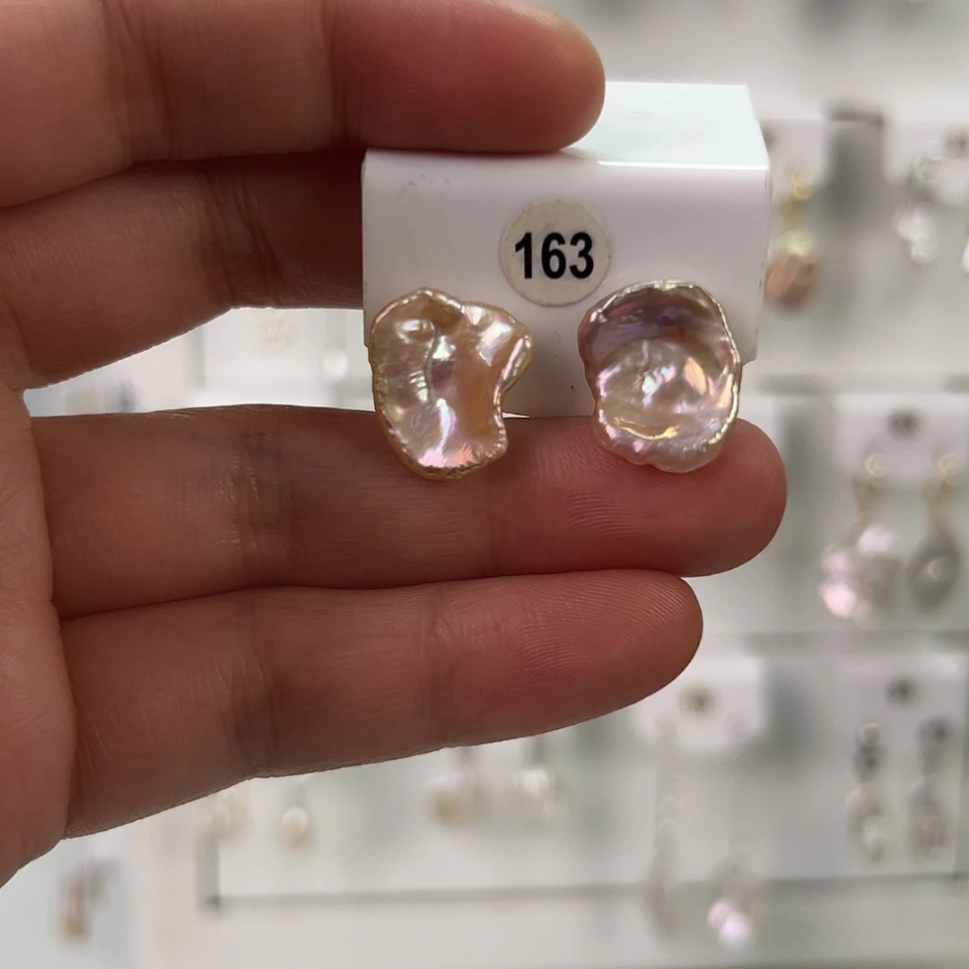 非金属巴洛克花瓣耳饰