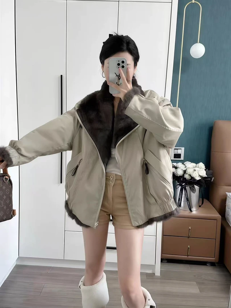 X44937-两面穿加绒外套女冬季新款宽松休闲设计感加厚毛毛外套