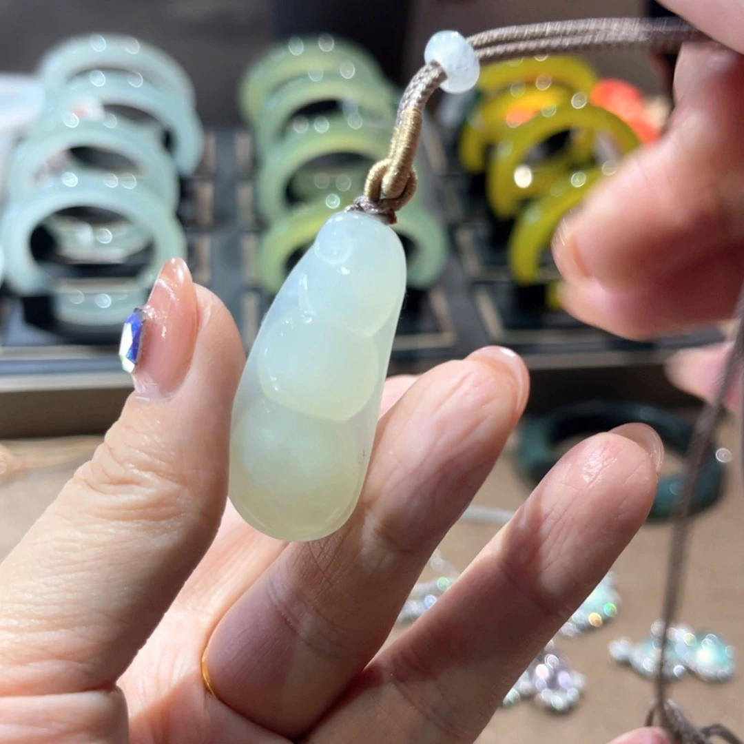 岫玉手镯未镶嵌手镯