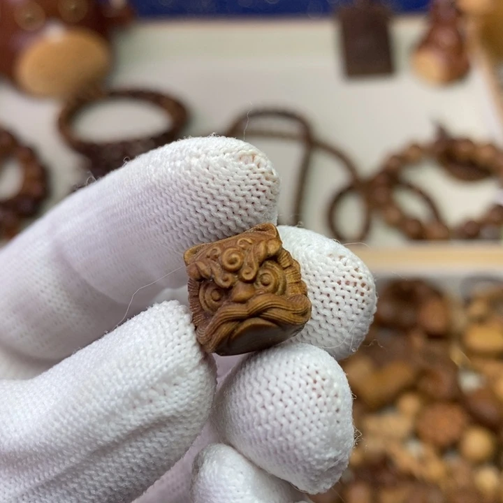 檀香木散珠印度迈索尔老山檀1314醒狮