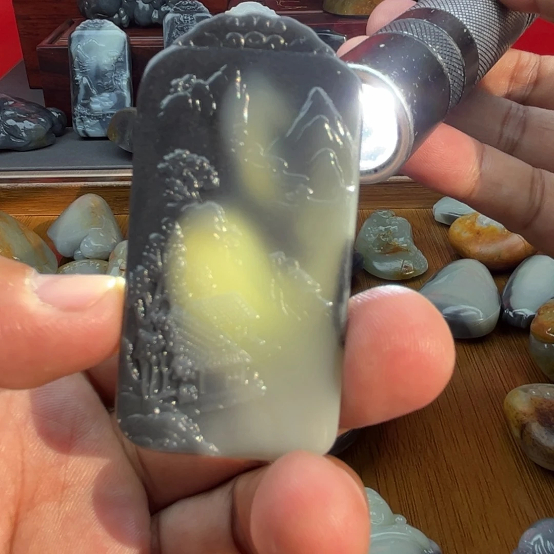 和田玉颈饰未镶嵌