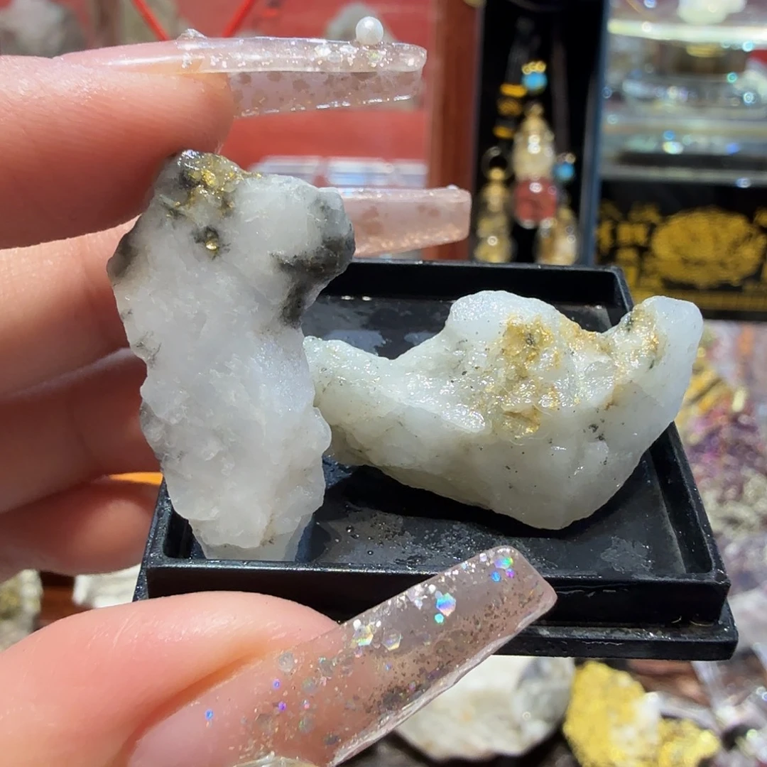 9.5g左右聚金阁天然明金矿标