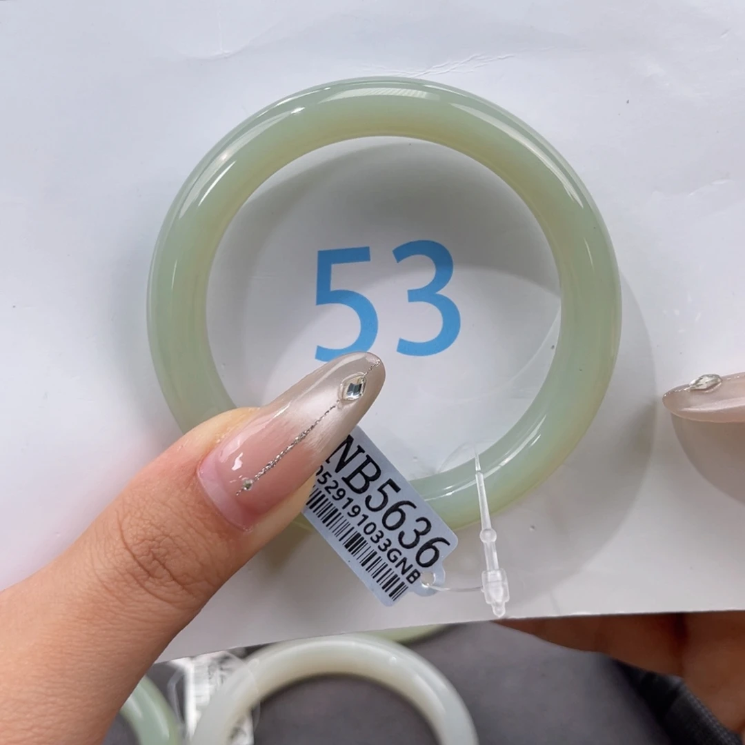 和田玉手镯未镶嵌用****7