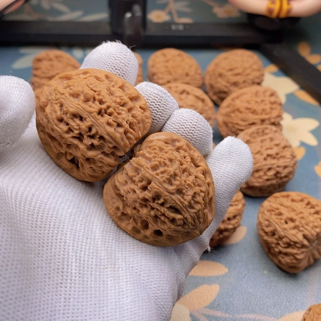 文玩核桃吊坠Q****u文玩核桃