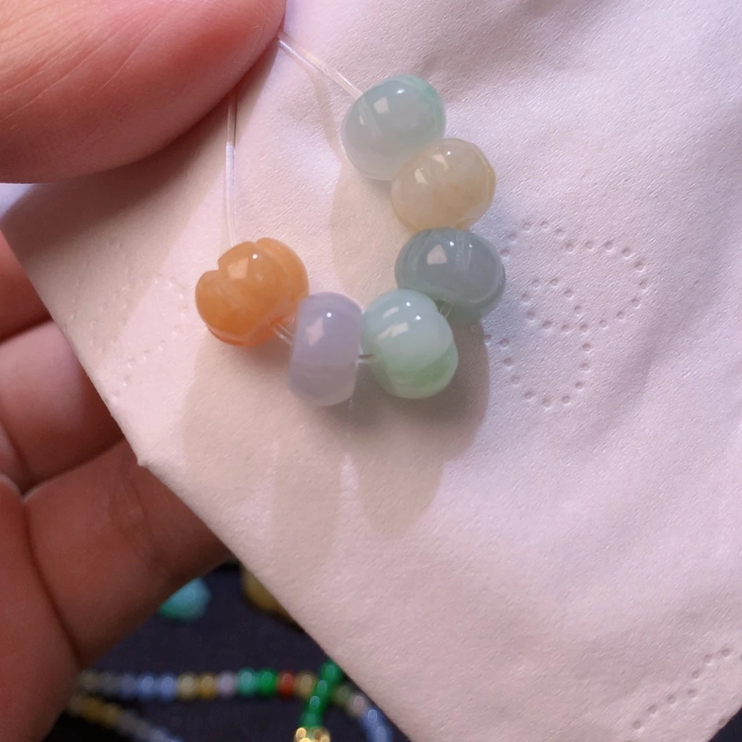 定制翡翠未镶嵌翡翠珠子6