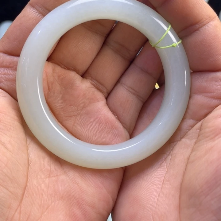 【闪购商品】未镶嵌手镯和田玉