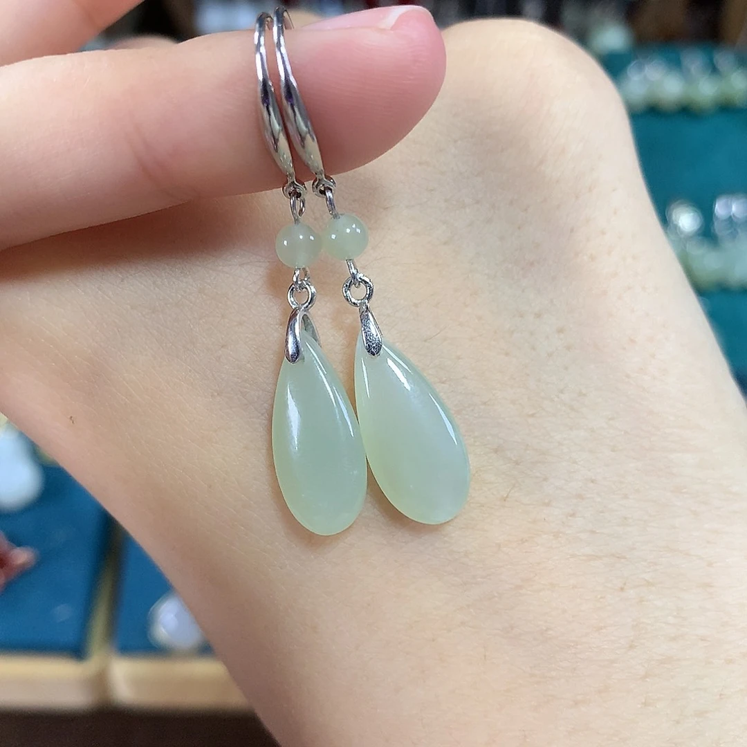 和田玉银S925镶嵌耳饰水滴