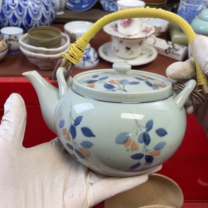 他家瓷器真美…开播了