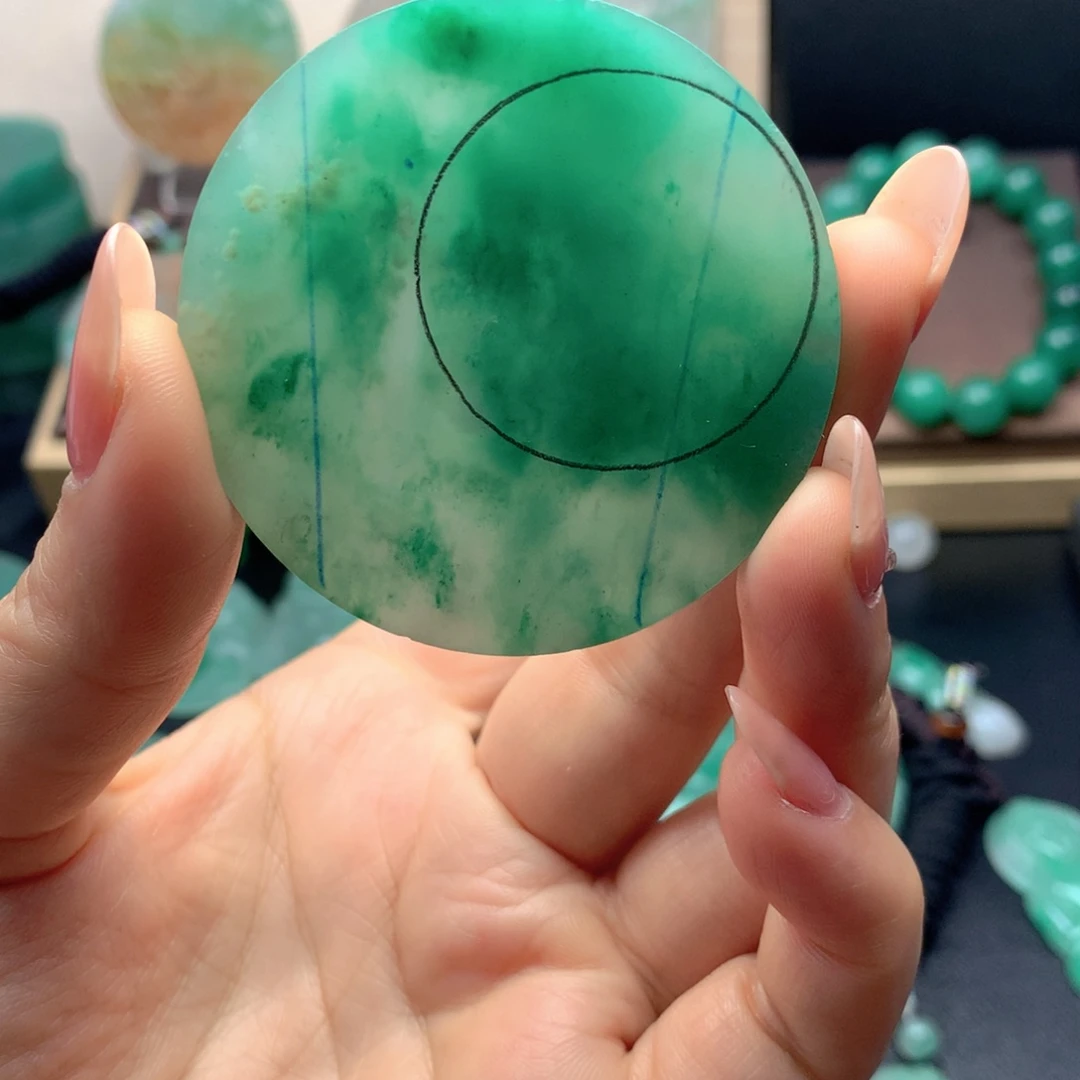 未镶嵌石英质玉珠宝半成品