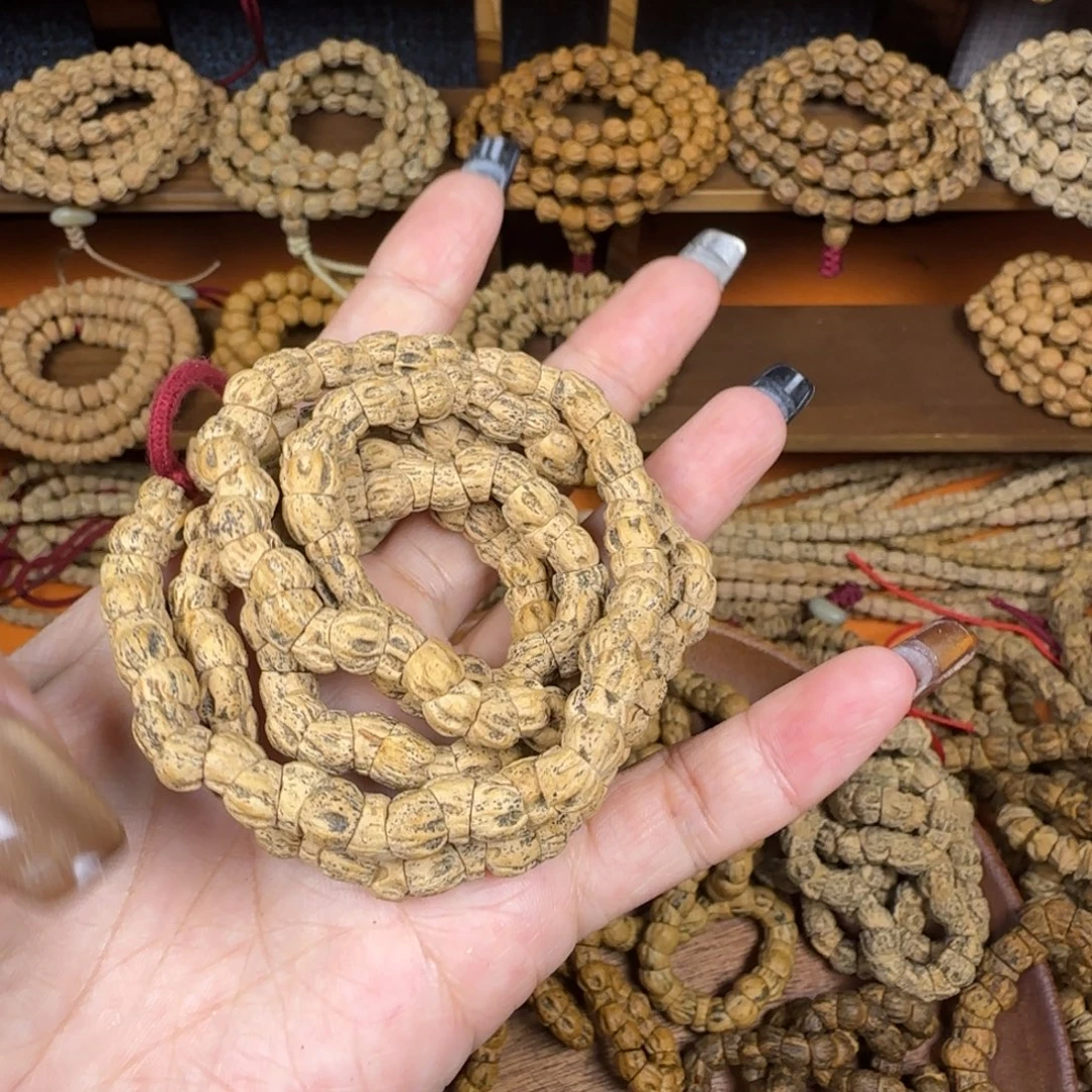 泰***山柏香籽/百香籽吊坠