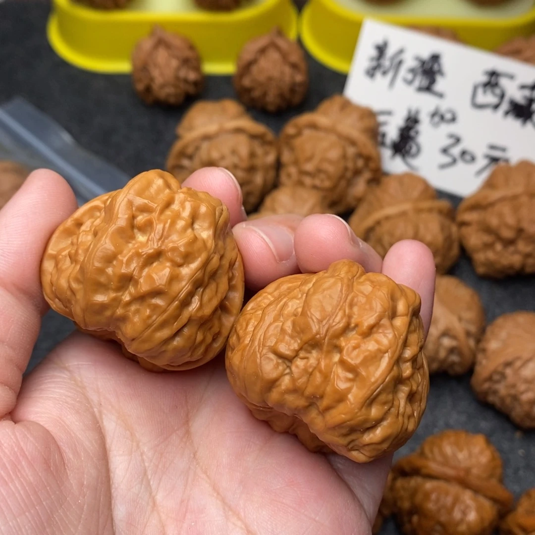 文玩核桃把件?**生蛤蟆 37