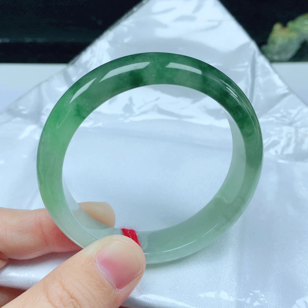 未镶嵌手镯翡翠52