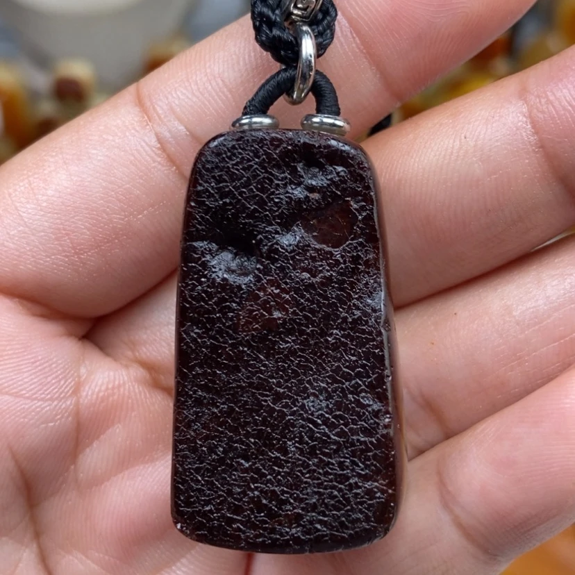 【闪购商品】琥珀颈饰未镶嵌