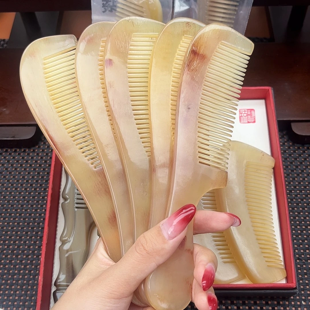手工制作纯牛角梳子