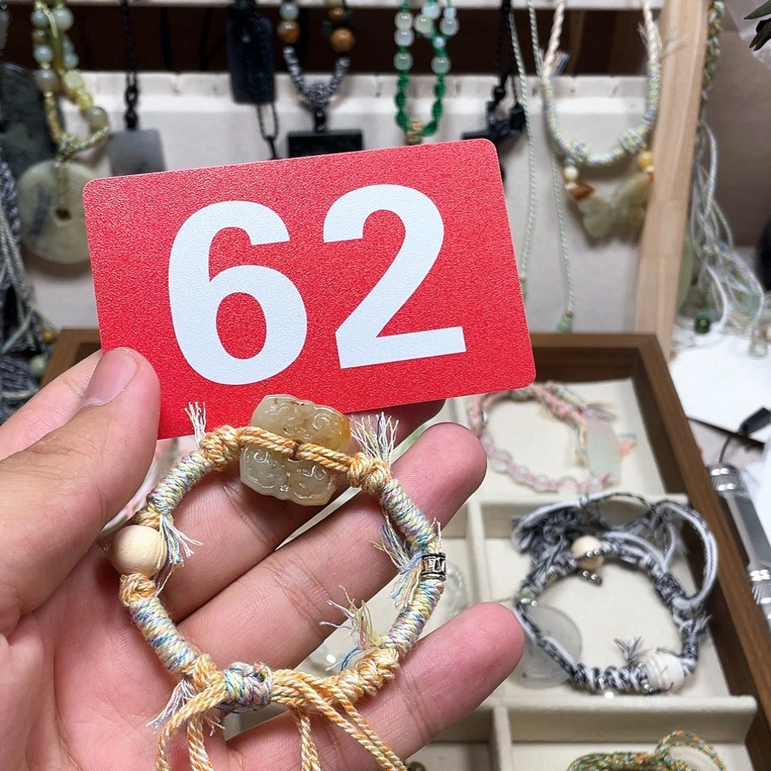 合金蛇纹石玉颈饰