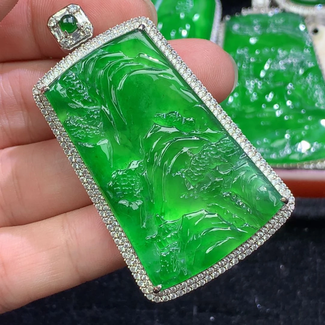 翡翠未镶嵌颈饰翡翠