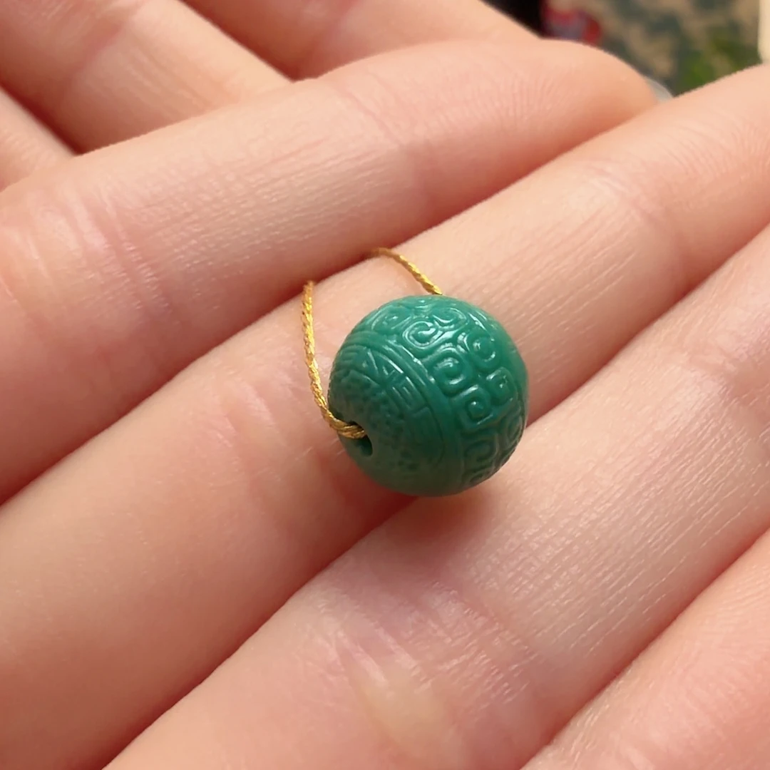 绿松石未镶嵌颈饰