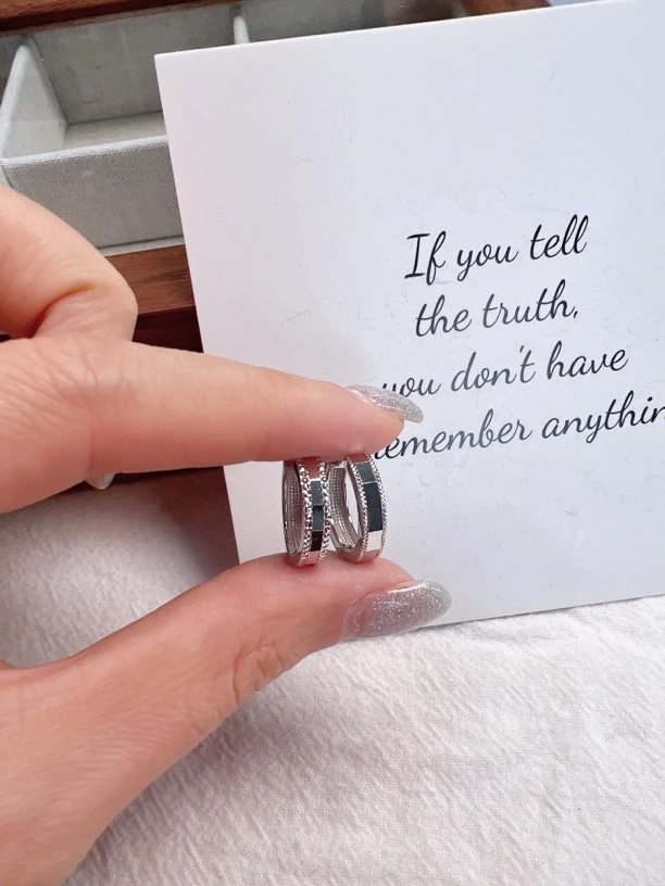 925银耳饰 精工厂时尚高级百搭电白爆闪镭射面银耳饰