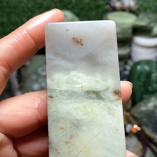 未镶嵌和田玉（糖玉）珠宝半成品