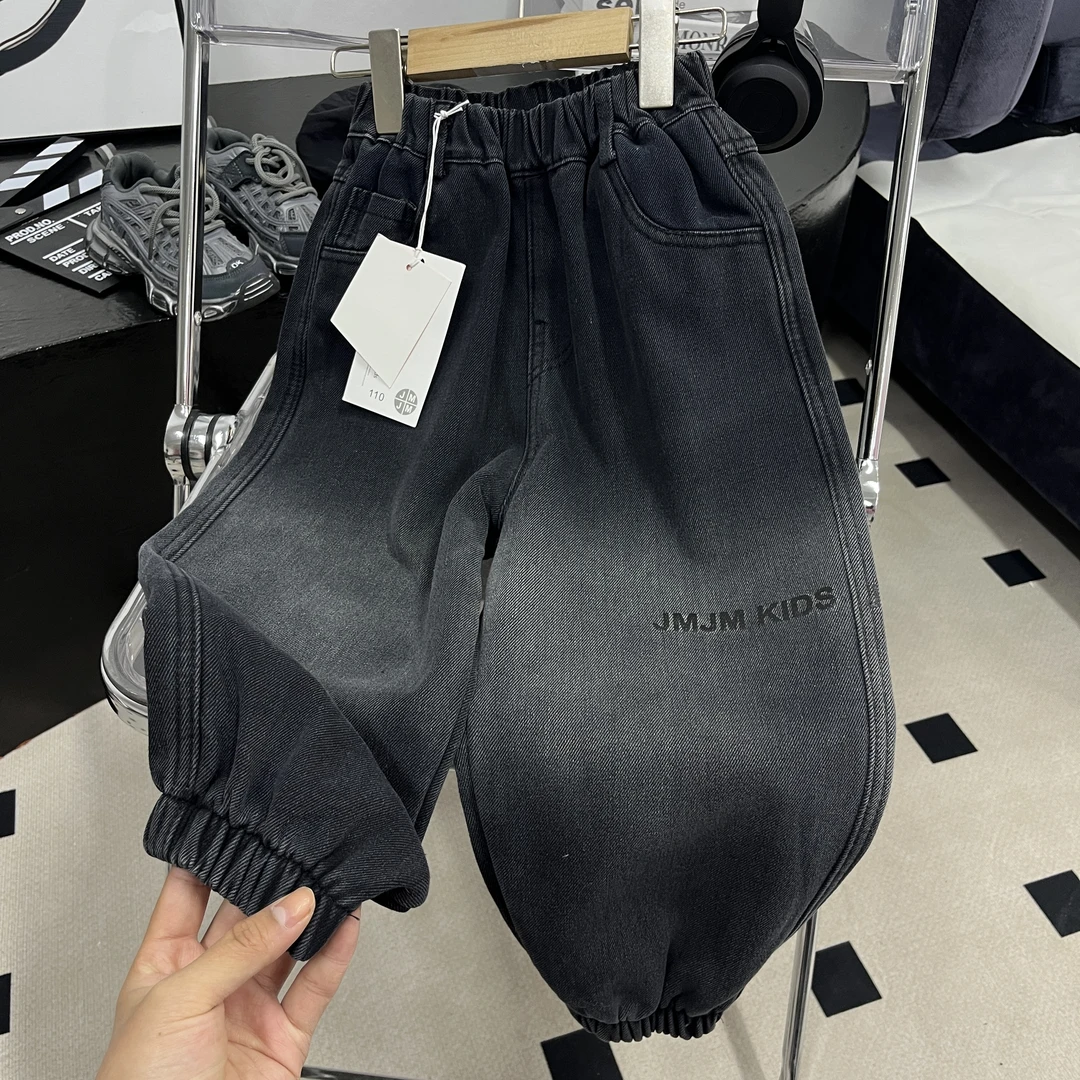 113  字母渐变牛仔裤