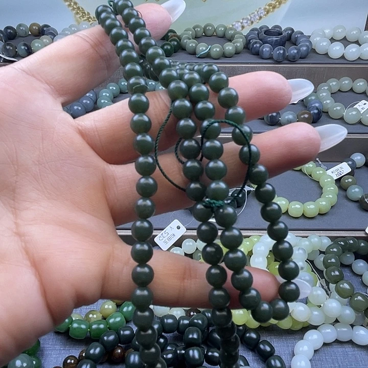 和田玉未镶嵌手串