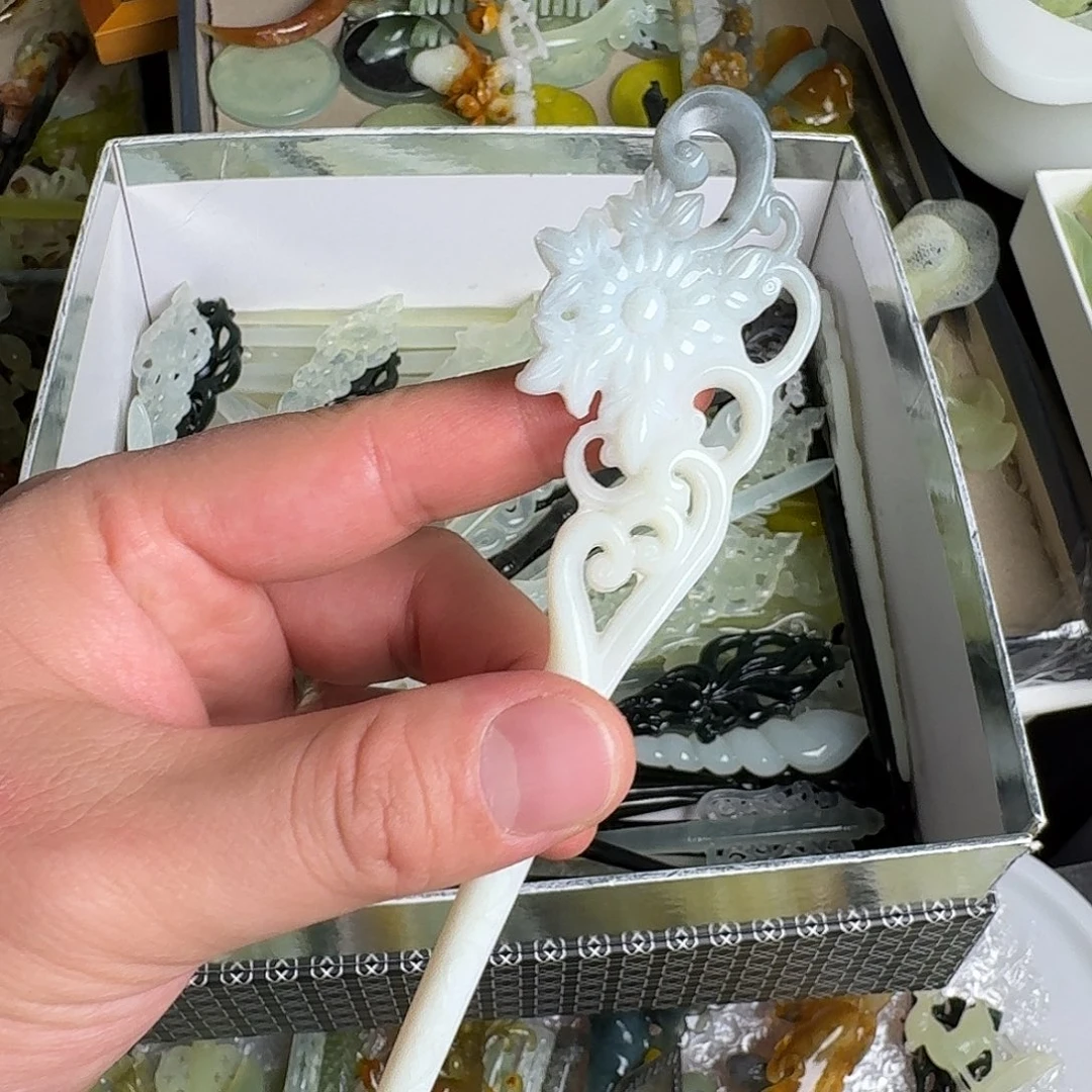 蛇纹石玉未镶嵌发饰