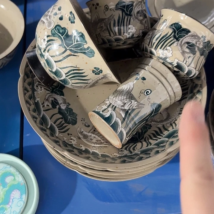 内牛满面默默默默默默美女