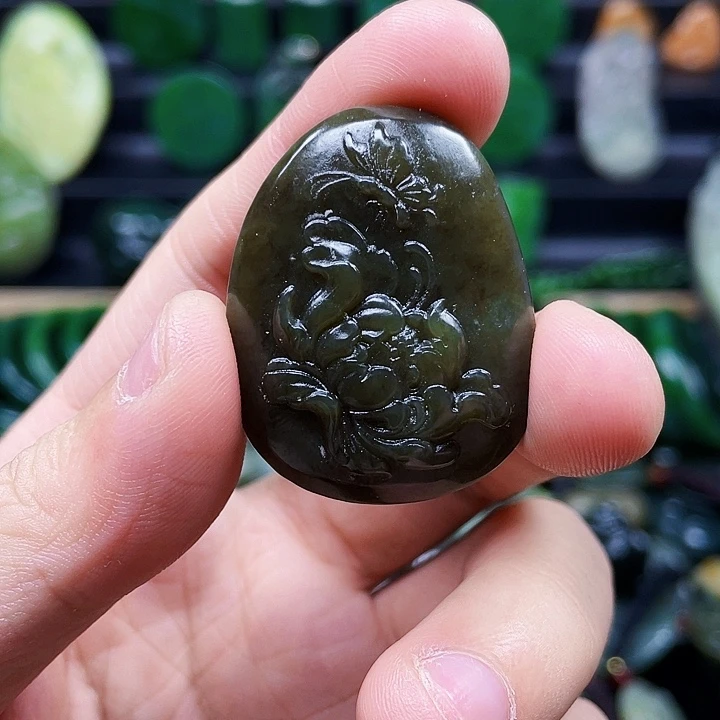 和田玉未镶嵌珠宝奇石