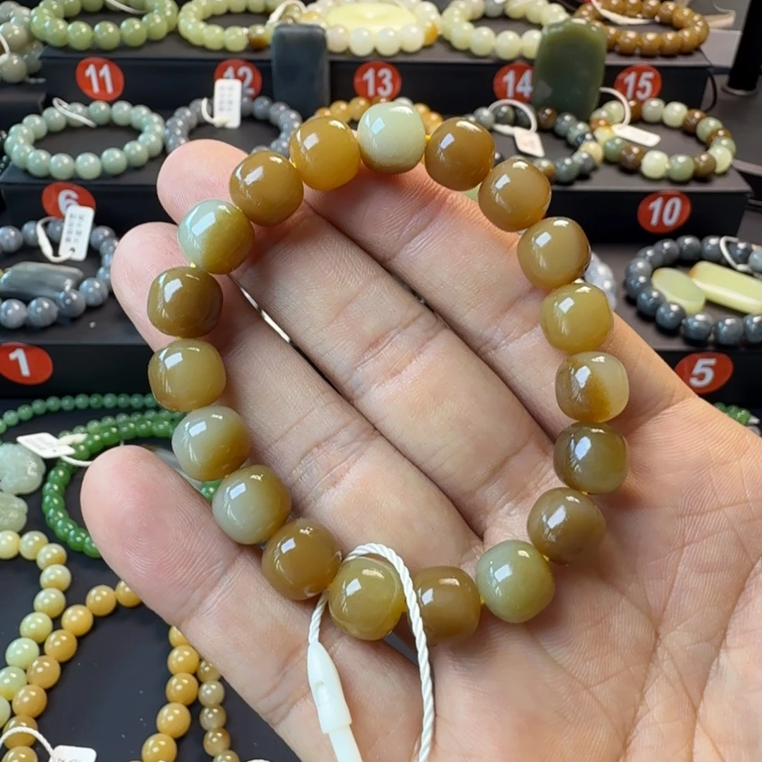 坐***亮和田玉未镶嵌手链新疆且末糖 支持全国复检