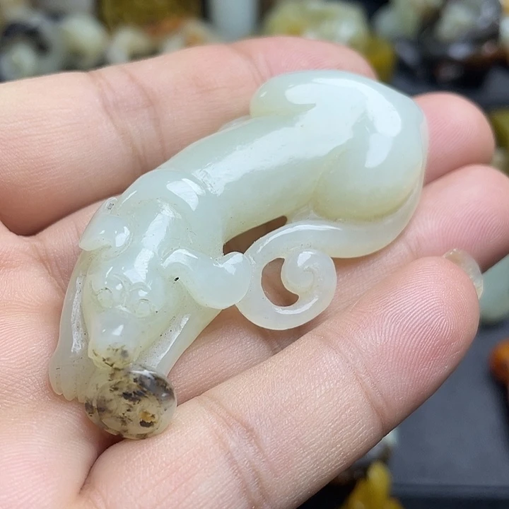 颈饰未镶嵌和田玉