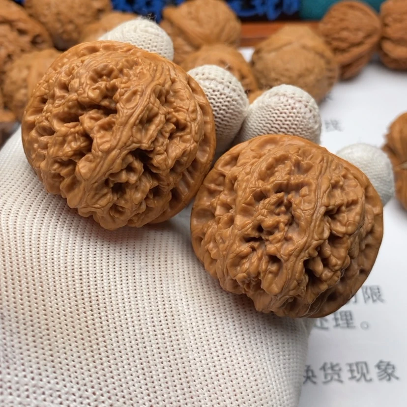 【闪购商品】吊坠文玩核桃木***理17粗筋