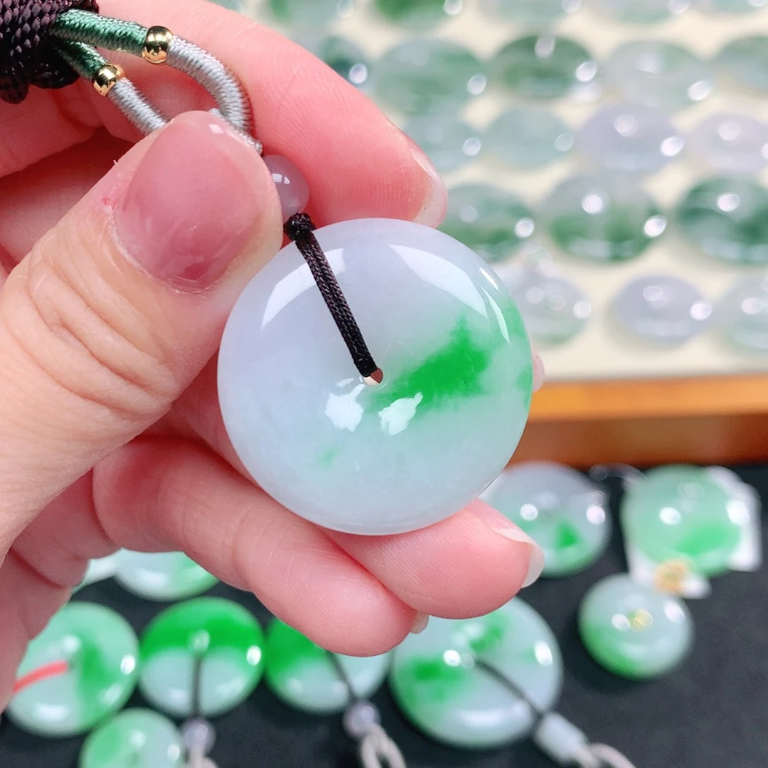 翡翠未镶嵌颈饰天然缅甸翡翠