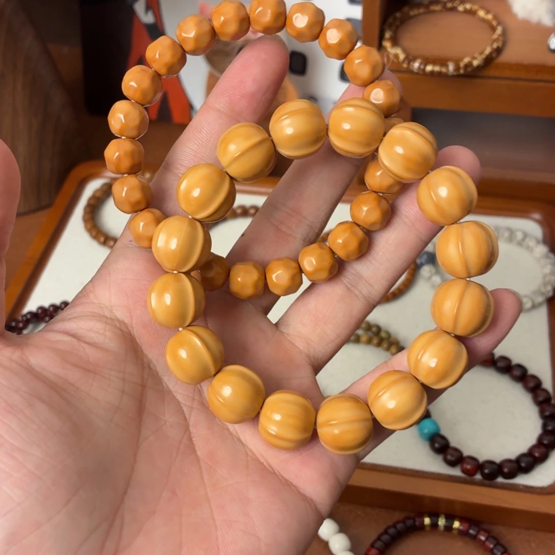 丹***主菩提根/象牙果手串