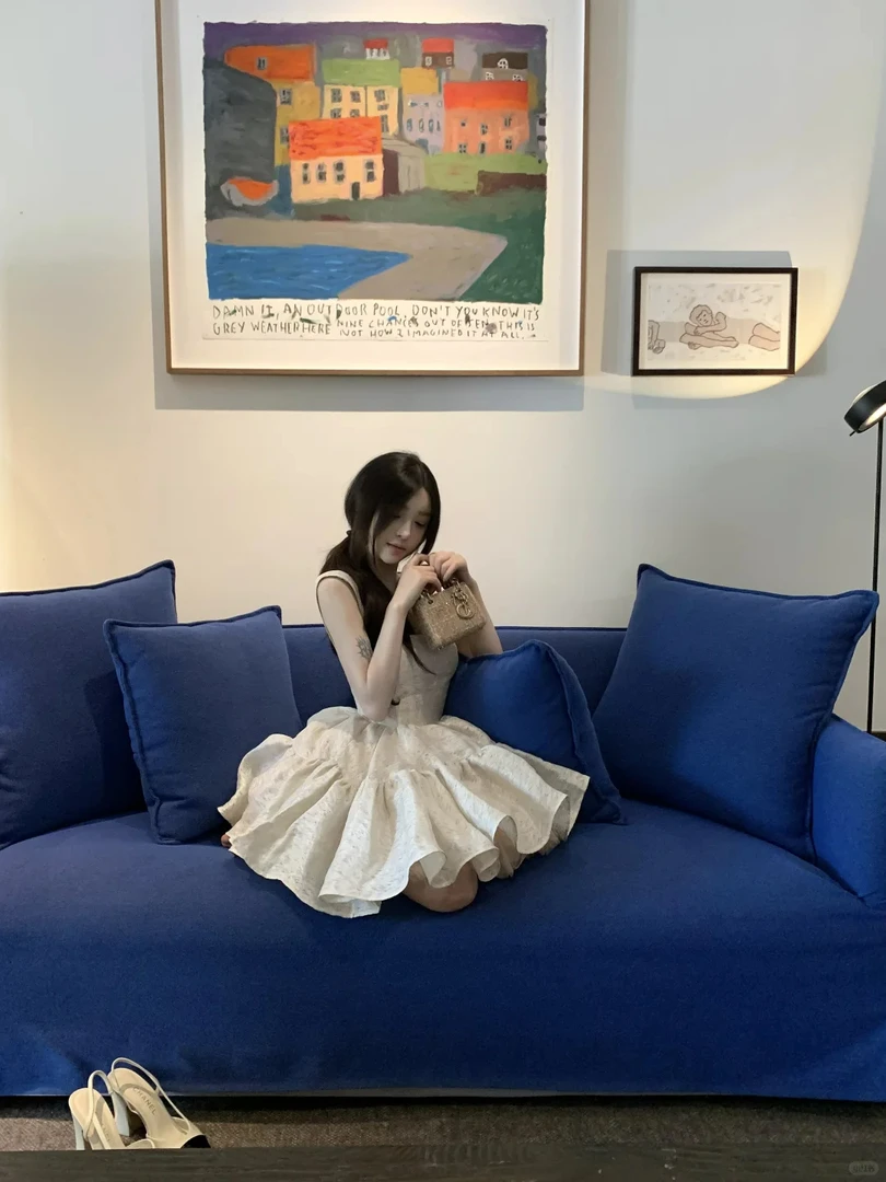 甜美系高级感气质吊带方领无袖连衣裙女夏季2025新款显瘦收腰短裙