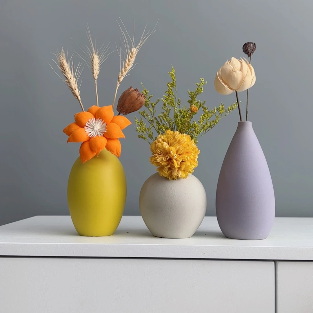 摆件陶瓷小花瓶摆件含花总高约20-30cm