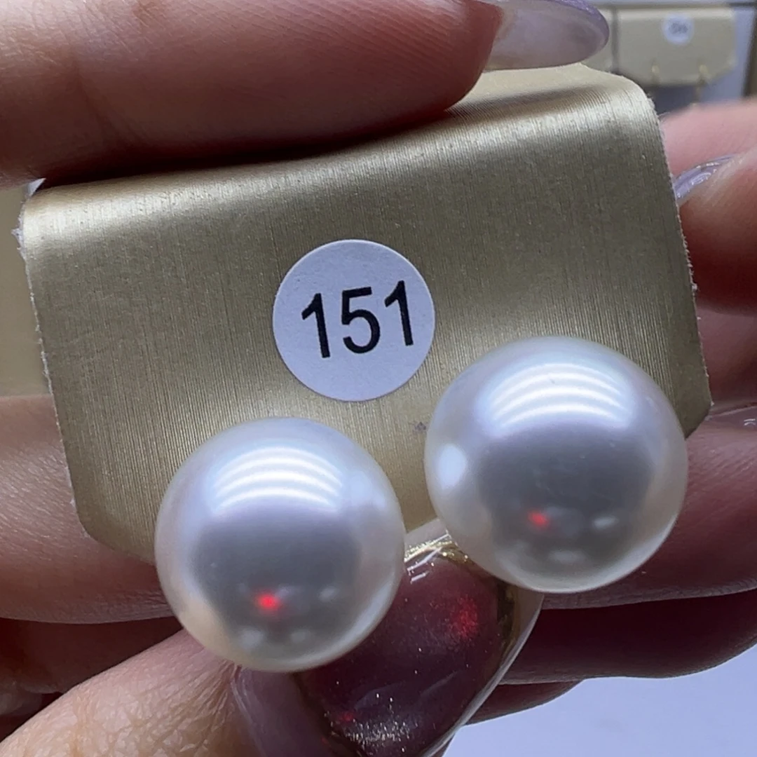 淡水珍珠18K金镶嵌耳饰