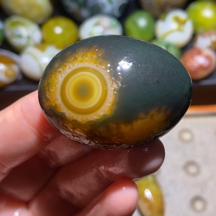 未镶嵌玛瑙/玉髓珠宝半成品60