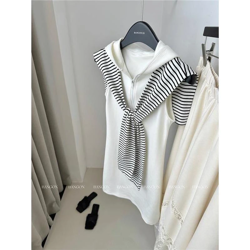 海军领连帽上衣短裙披肩设计感修身气质减龄夏季白色连衣裙短款女